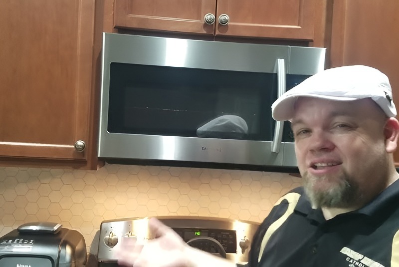 Buld-in Microwave Repair in Denver